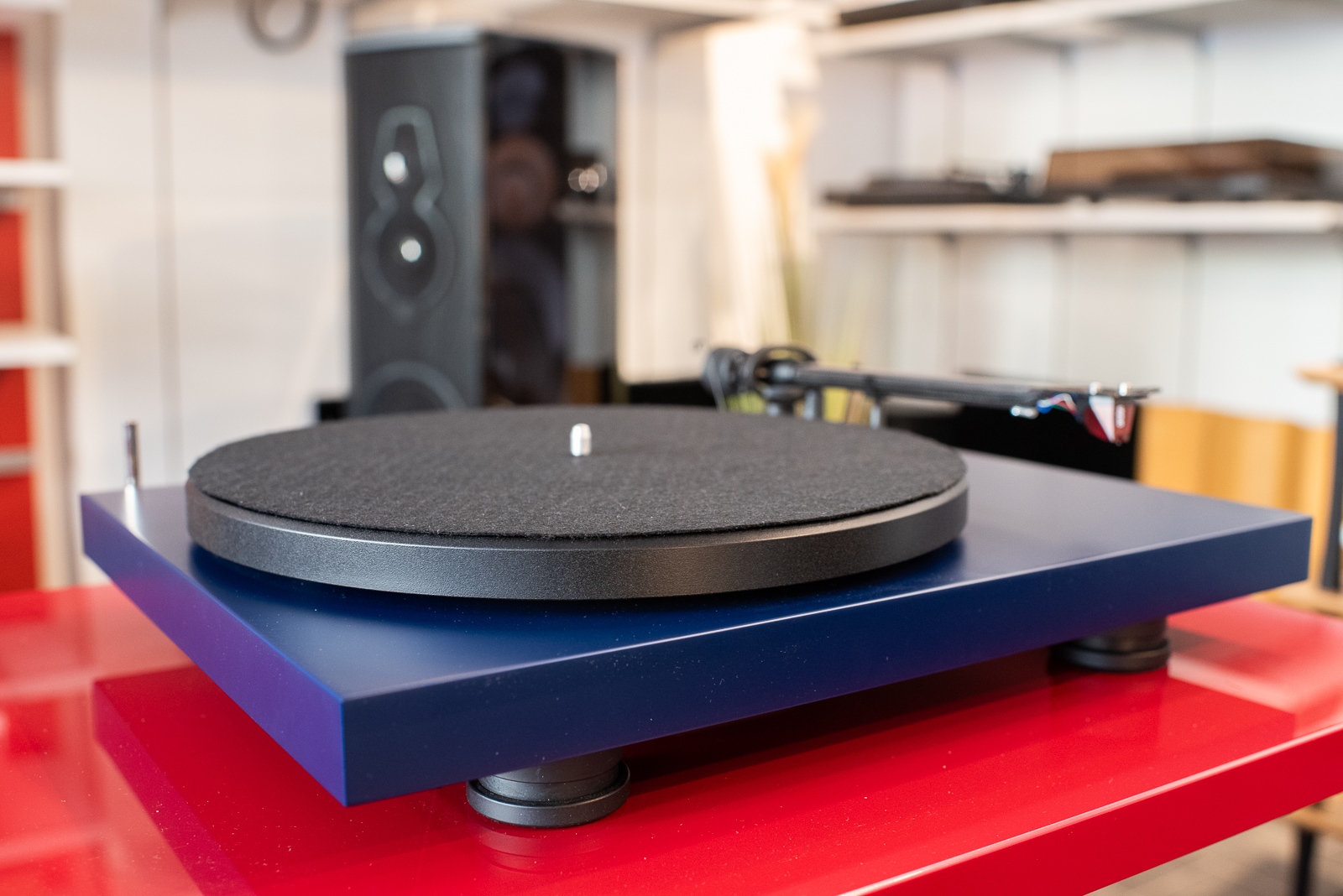 Pro-Ject  Debut Carbon EVO 